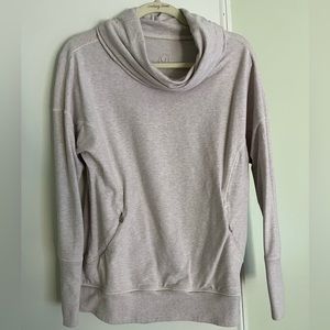Lululemon creamy beige sweatshirt size 8